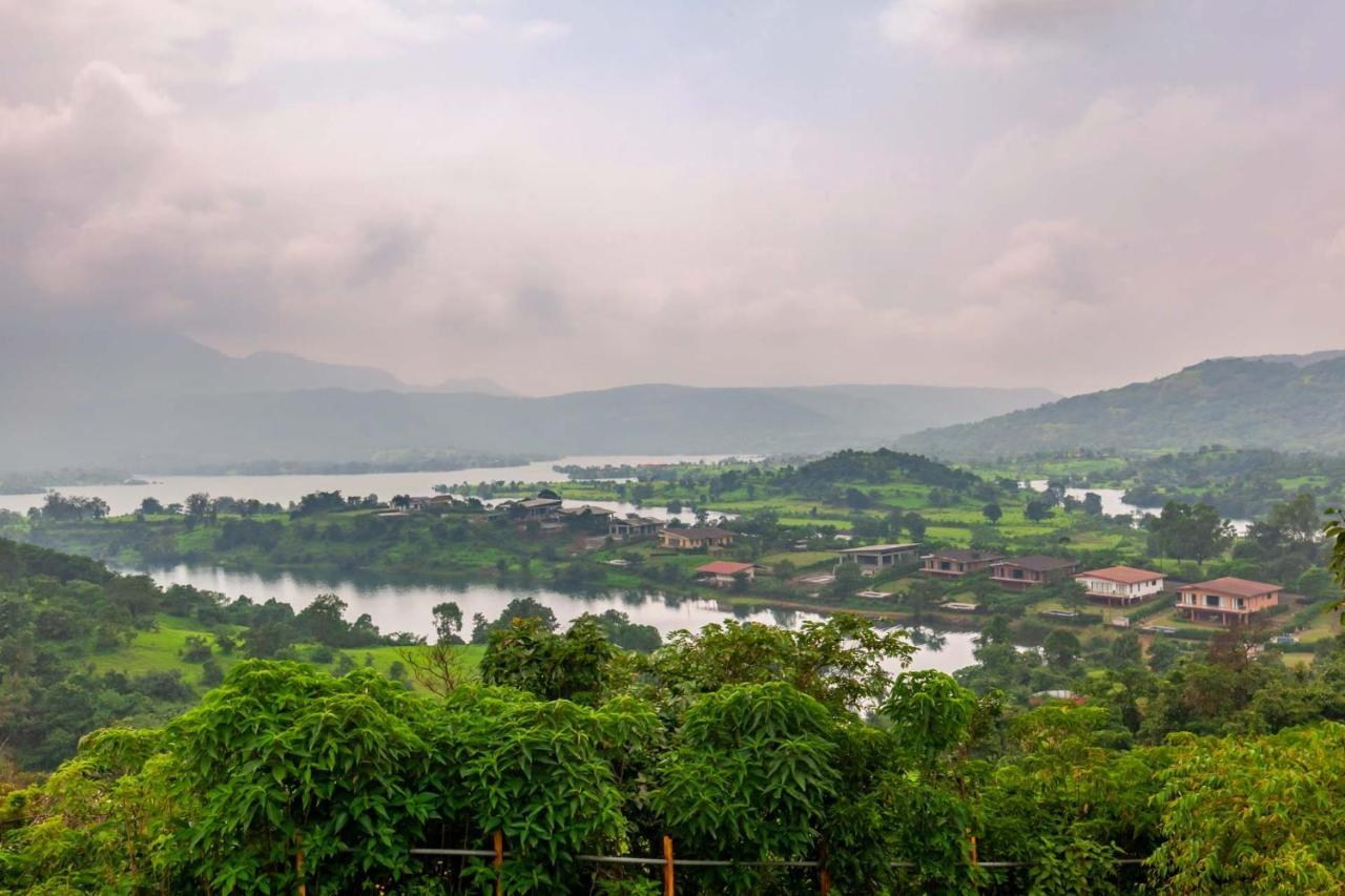 Stayvista'S Shivom Villa 2 - A Serene Escape With Views Of The Valley And Lake Lonavala Exterior foto