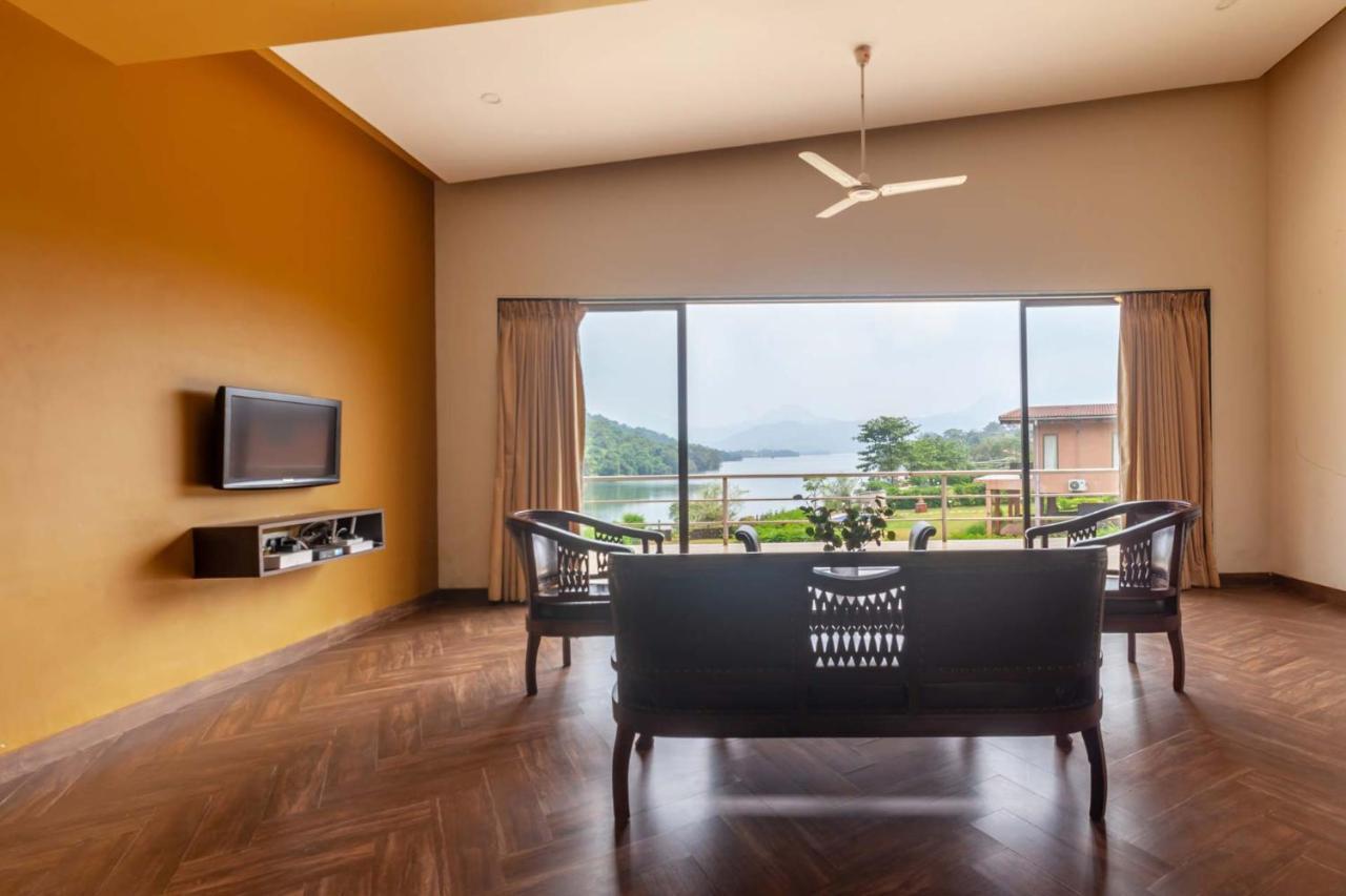 Stayvista'S Shivom Villa 2 - A Serene Escape With Views Of The Valley And Lake Lonavala Exterior foto