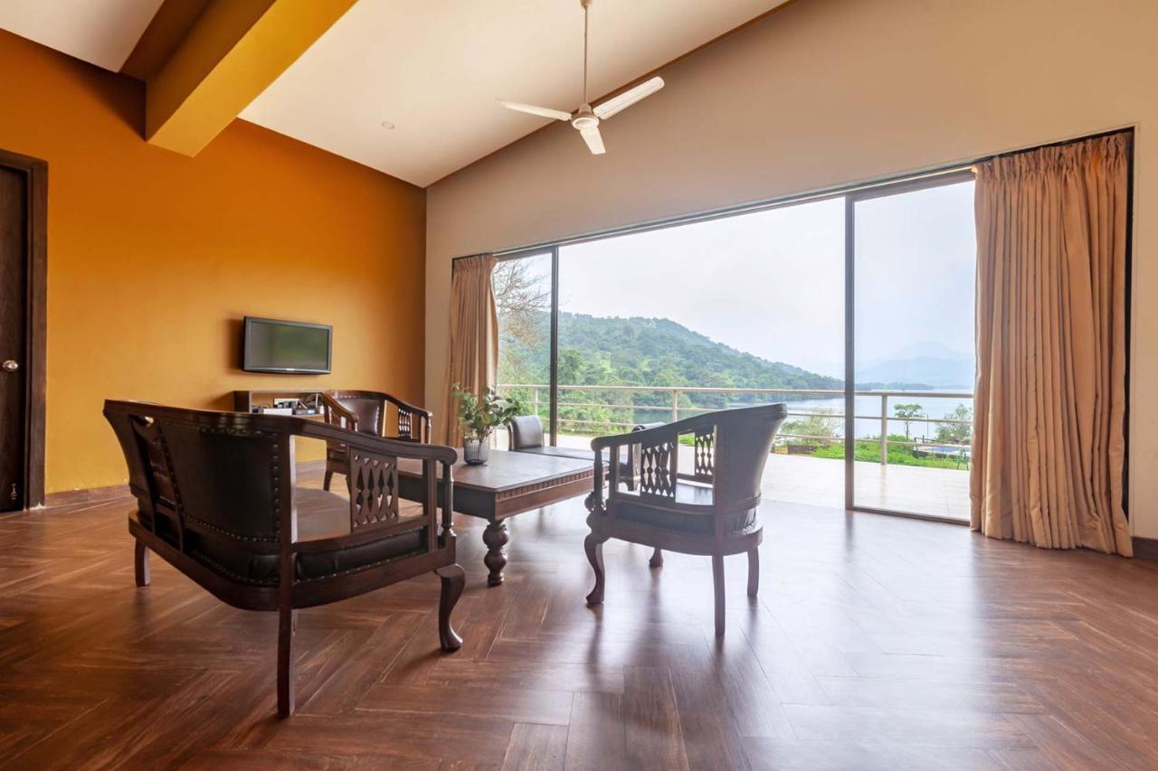 Stayvista'S Shivom Villa 2 - A Serene Escape With Views Of The Valley And Lake Lonavala Exterior foto