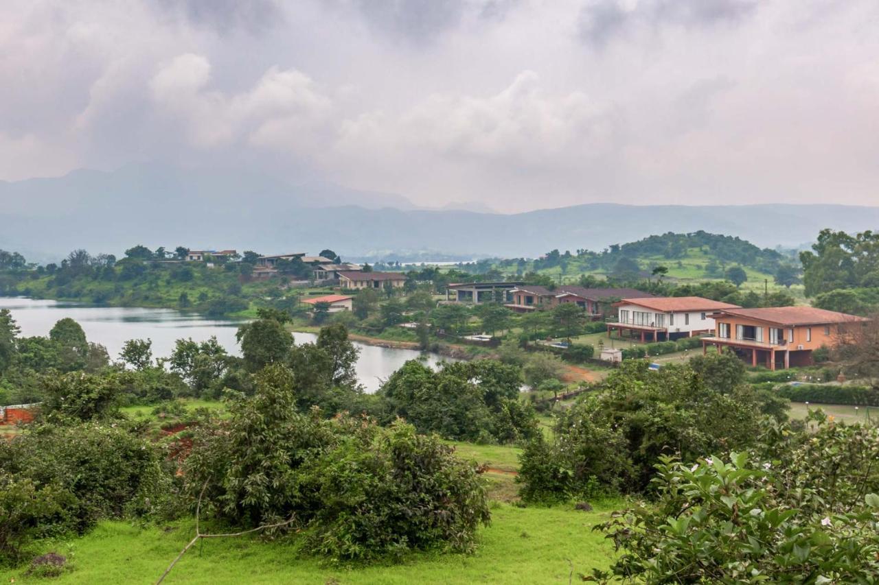 Stayvista'S Shivom Villa 2 - A Serene Escape With Views Of The Valley And Lake Lonavala Exterior foto