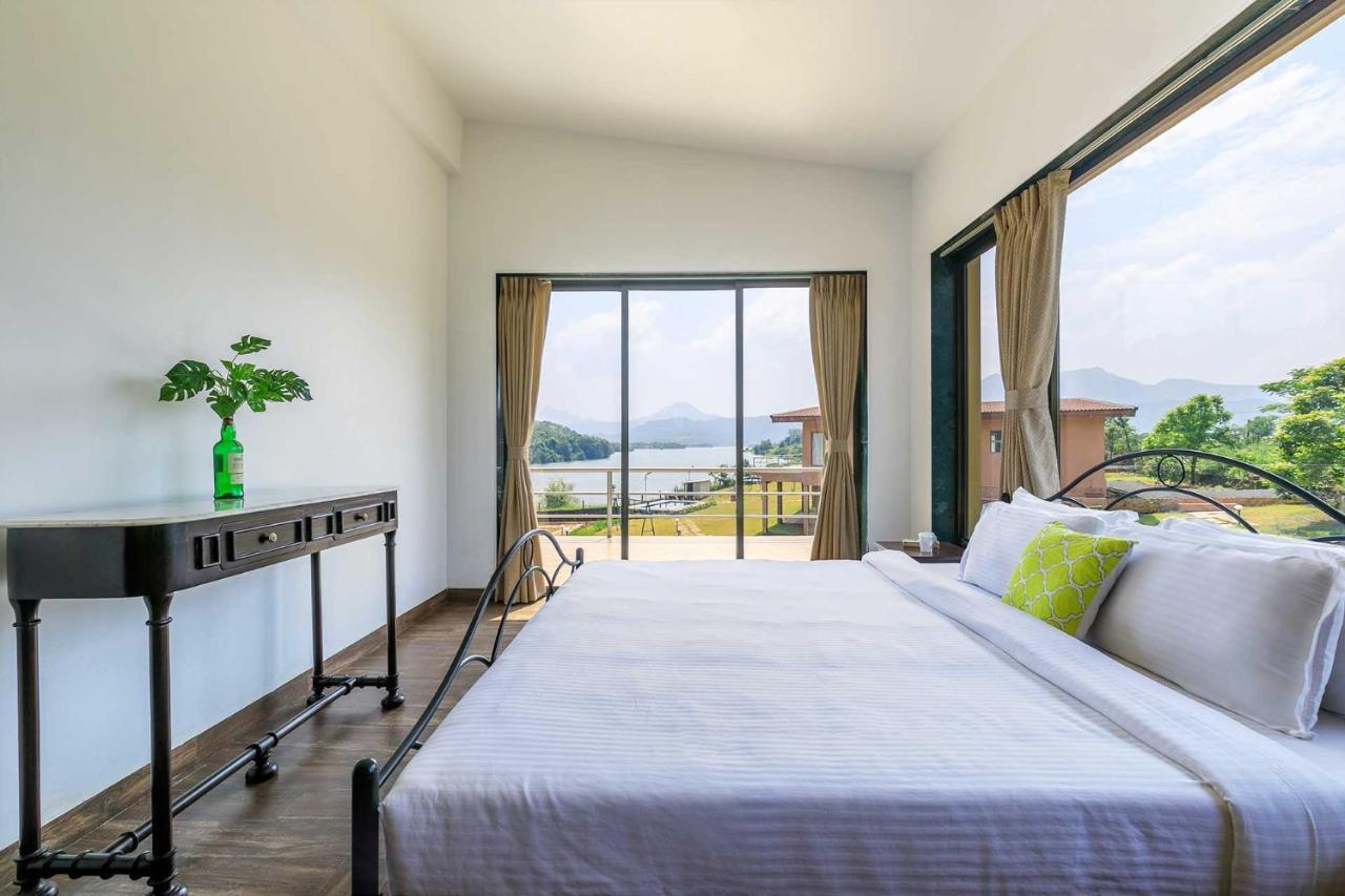 Stayvista'S Shivom Villa 2 - A Serene Escape With Views Of The Valley And Lake Lonavala Exterior foto